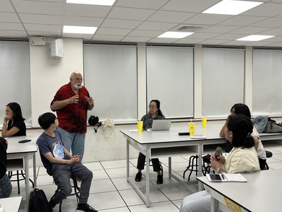 20251030-31醫學院特別演講-夏威夷大學John A. Burns School of Medicine Stefan Moisyadi副教授圖片